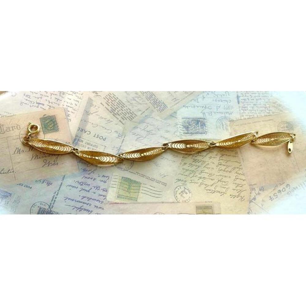 Vintage Gold-Tone Filigree Link Bracelet - Picture 6 of 6